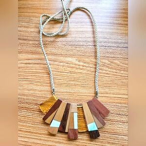 Unique adjustable necklace